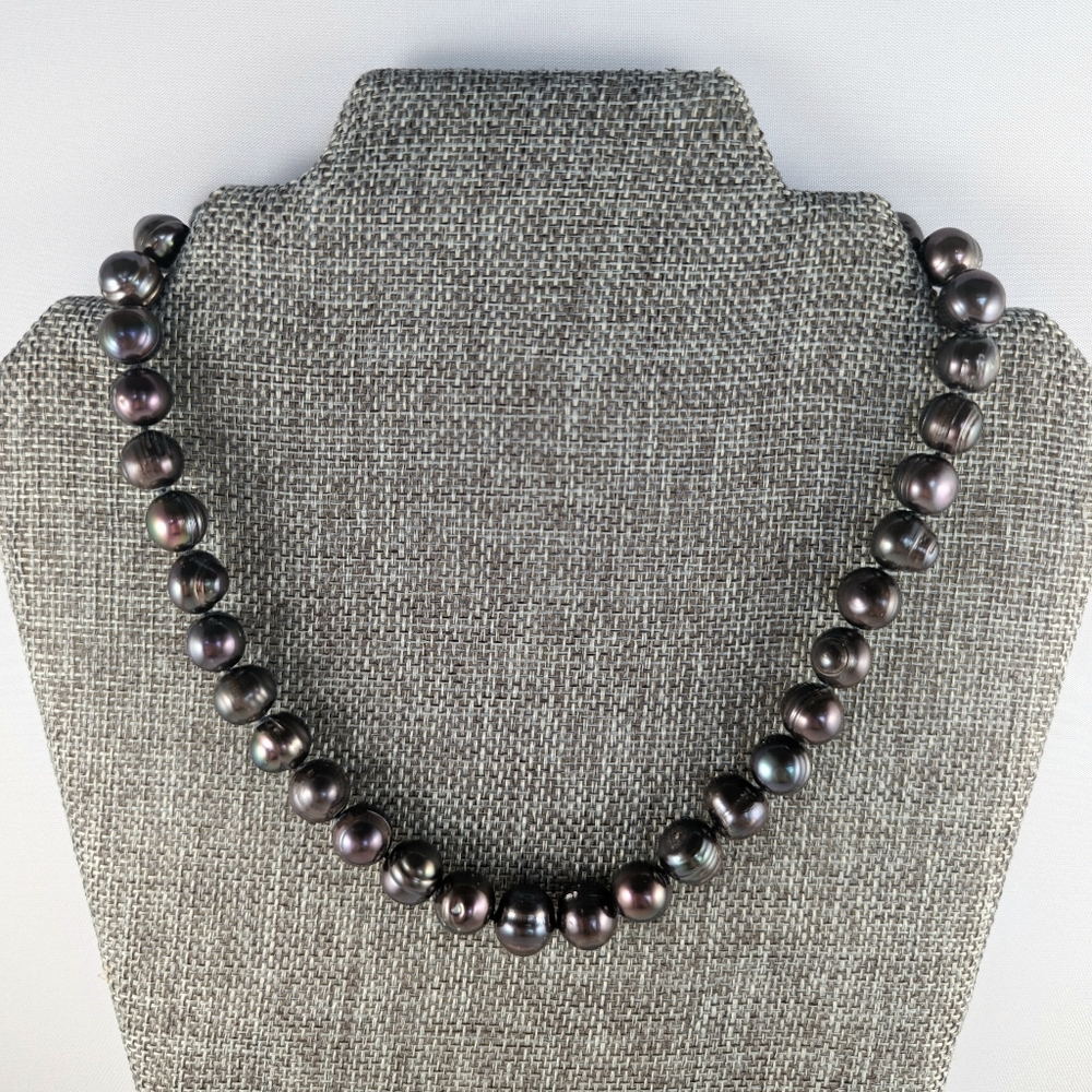 REAL 10-11mm Bordeaux Black Pearl Necklace